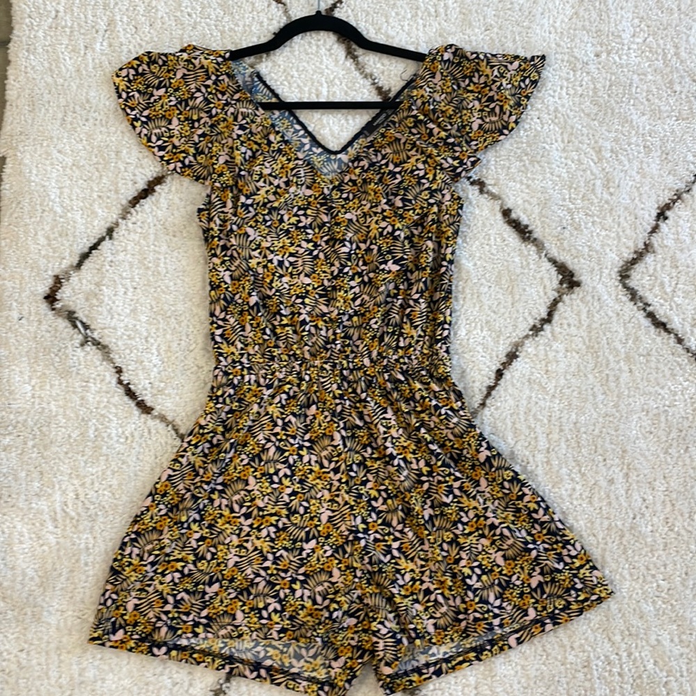 EUC Mango Floral Romper